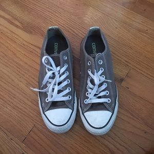 grey/green converse (dual colored “tounge”)